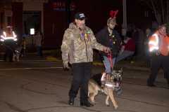 2019ChristmasParade_Dogs