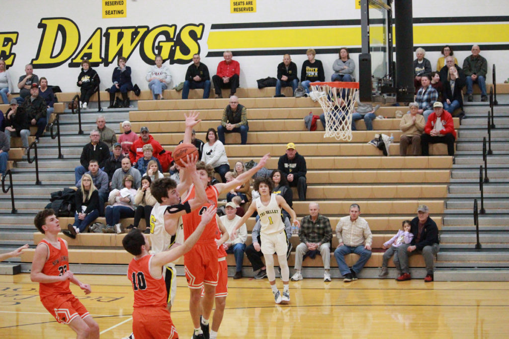 Keaton Williams taking the shot