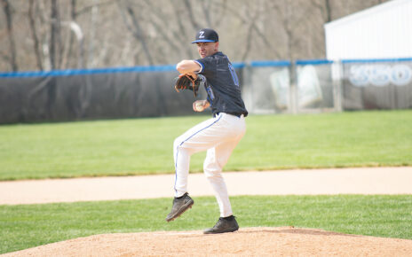 Zanesville's pitcher Noah Darnes prepares his fast ball.